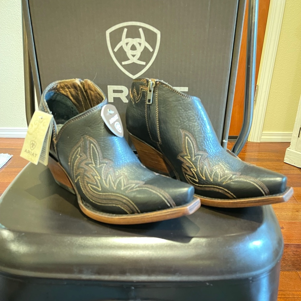 Ariat Women's Jolene Boots in Black